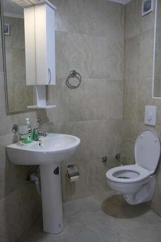 Гостевой дом Zigovic Apartmani Бар Семейный номер с балконом-2